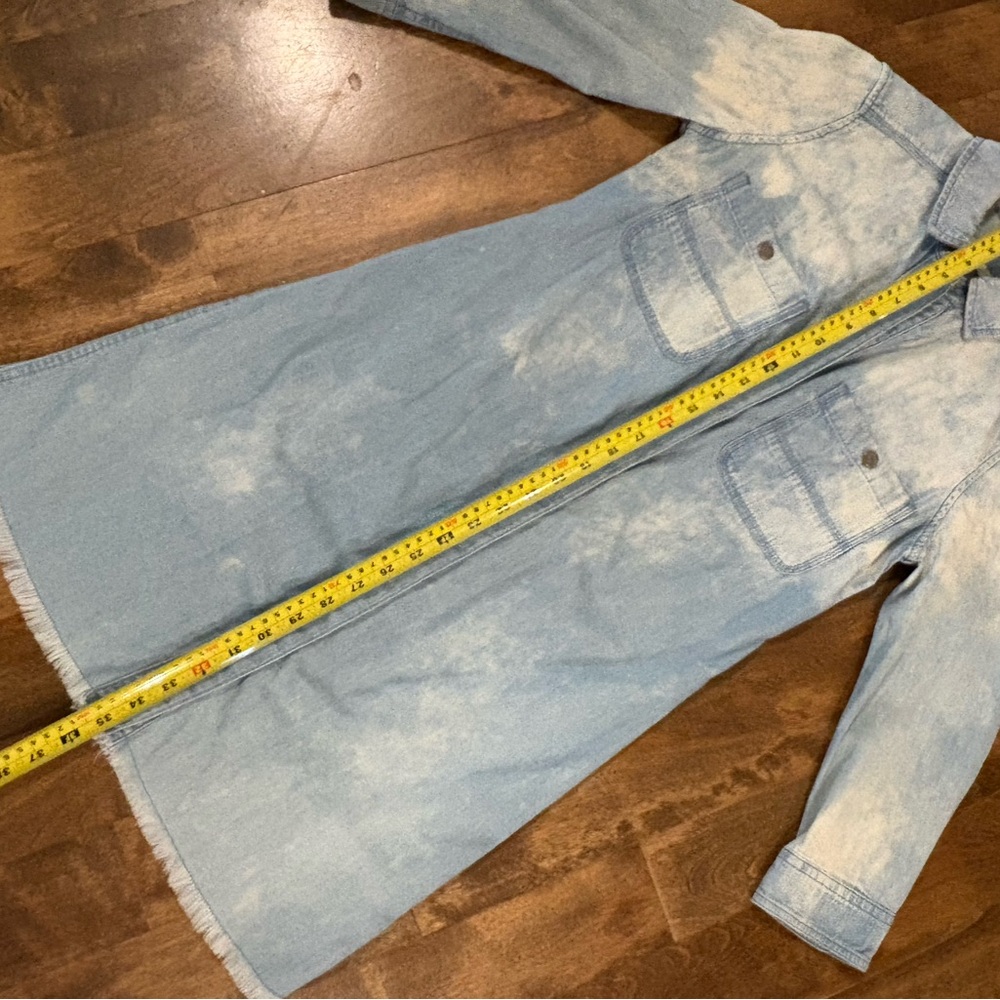 7 For All Mankind Denim Shirtdress XS Light Blue Acid Wash Raw Hem Western - Picture 6 of 12
